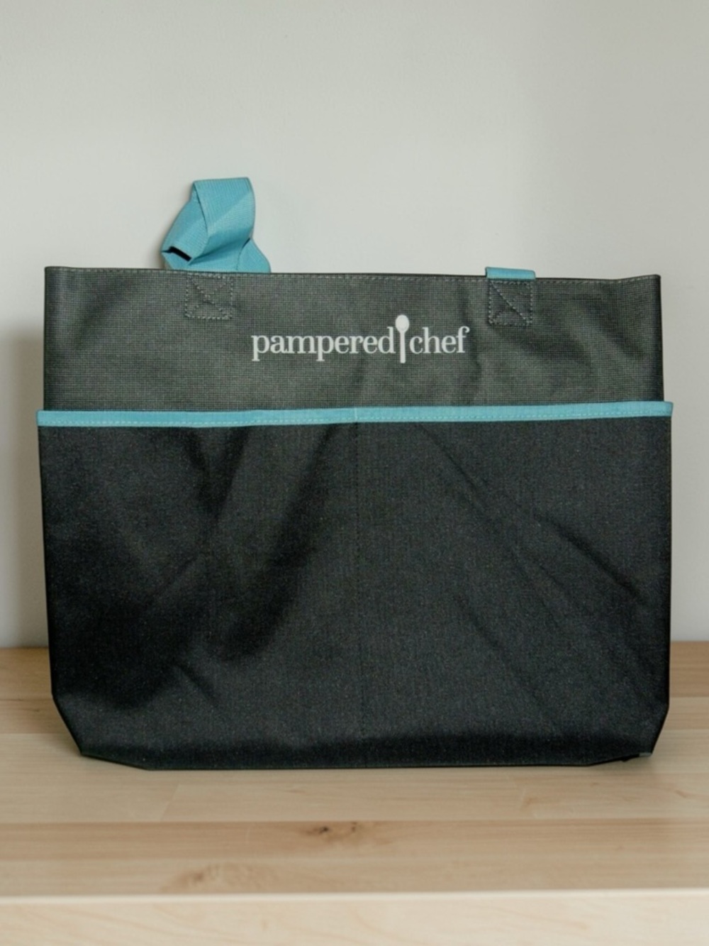 NEW Unopened Pampered Chef Black Gray & Teal XL Heavy Duty Tote Bag 2021 Jumbo - Picture 5 of 6